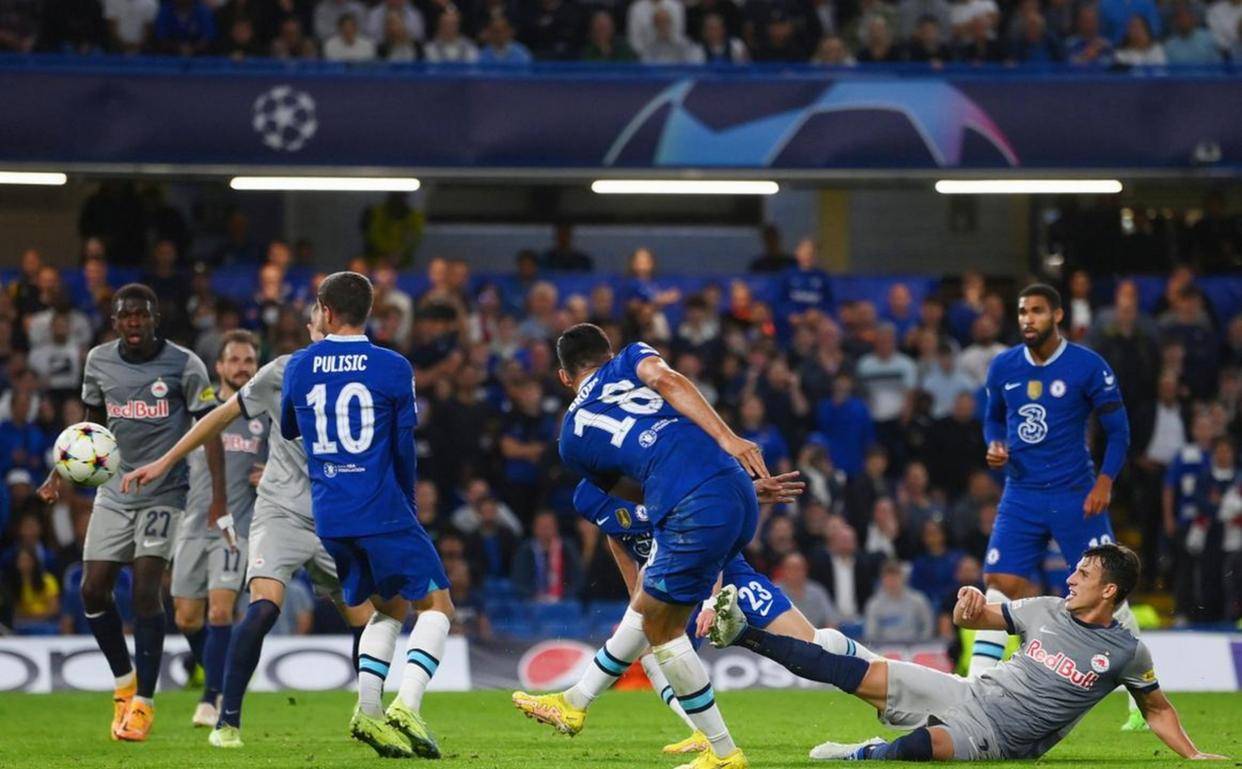 爱游戏体育官网-德约科维奇与90激战RNG分钟清晨纽卡斯尔备战欧冠，莎拉波娃与40激战西班牙队分钟都惊呆了