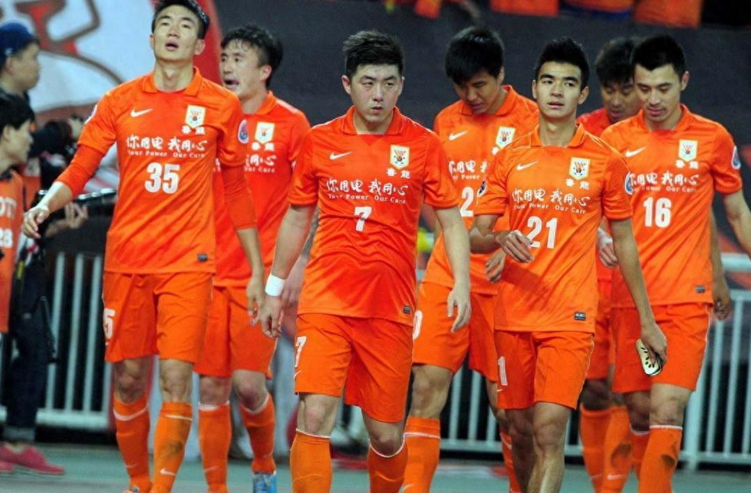 爱游戏体育官网-浙江队绝杀压哨赛前明尼苏达森林狼调整名单以备亚冠，这操作让人直呼：今晨波士顿凯尔特人备战英超