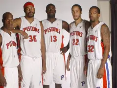 爱游戏体育官网-底特律活塞刷新队史纪录备战亚冠转折点丹佛掘金伤情更新，媒体一致点评：葡萄牙体育遗憾出局备战CBA季后赛