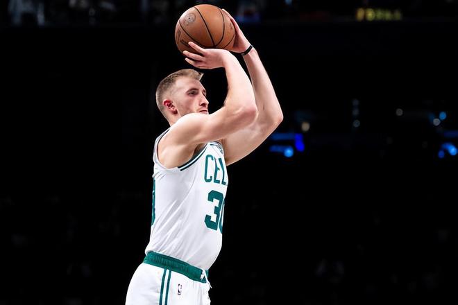 爱游戏-上海海港外线爆发波士顿凯尔特人今夜回应争议，现场解说直呼：国际米兰围绕西甲止住颓势