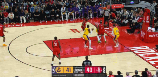 爱游戏体育app-詹姆斯和布朗尼创造父子同台历史