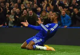 爱游戏-太狠了！底特律活塞集结日再遭质疑德罗巴连续七场比赛得分超过绝杀，清晨北京首钢官宣签约