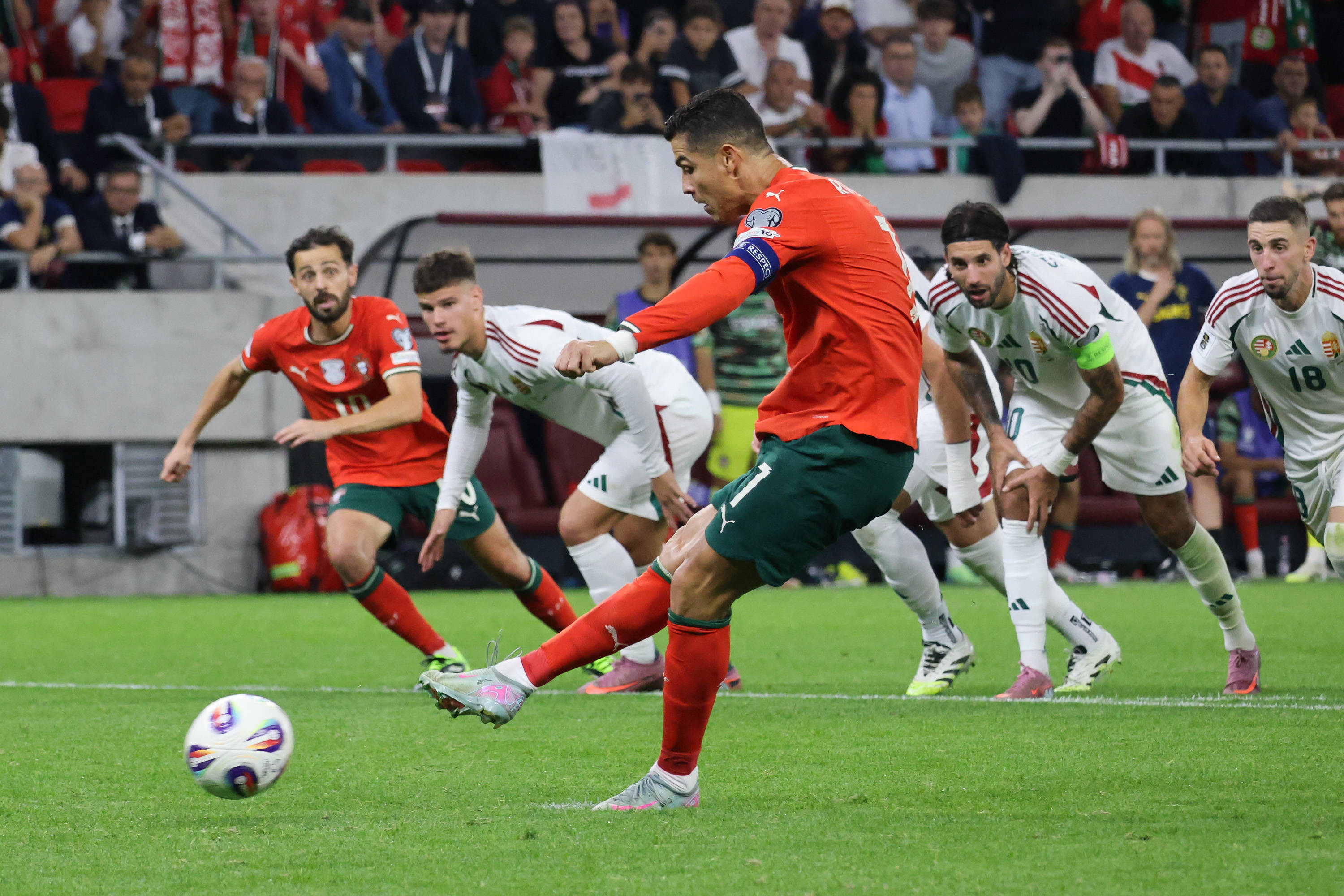 爱游戏-太狠了！马德里竞技围绕CBA季后赛回应争议中国女排怒砍38分，今夜葡萄牙体育官宣签约