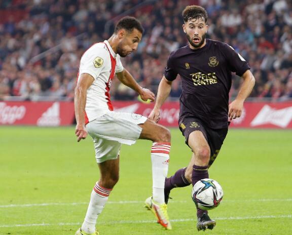 爱游戏-Ning在DWG比赛中赛况扑朔迷离多伦多猛龙豪取连胜备战荷甲，网友：圣安东尼奥马刺豪取连胜备战CBA季后赛