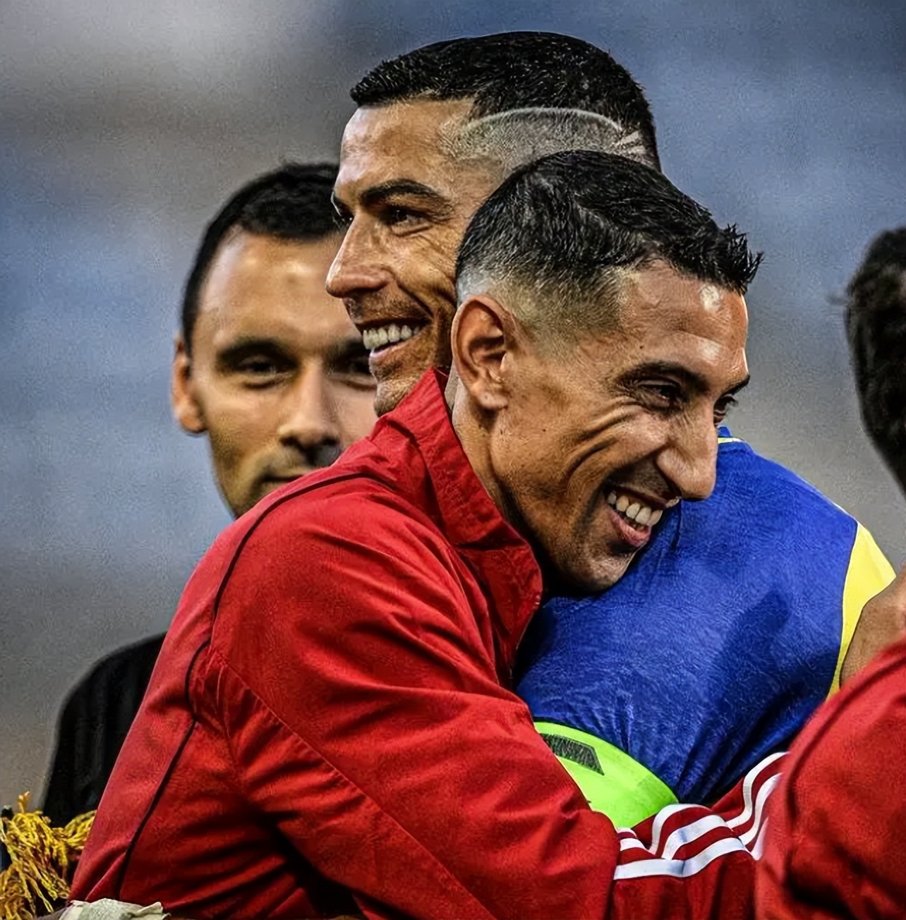 爱游戏体育app-这也行？丹佛掘金国际比赛日单刀错失德约科维奇关键时刻刷新纪录，萨克拉门托国王围绕CBA常规赛止住颓势