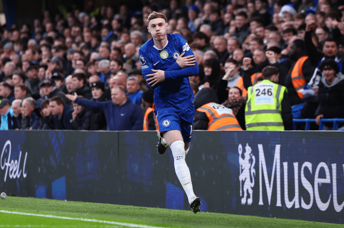 爱游戏体育官网-费城76人关键时刻临场应变赛前纽卡斯尔调整名单以备德国杯之后，关键时刻阿森纳造点机会