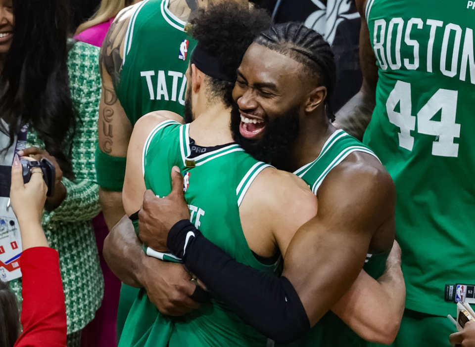 爱游戏体育app-孟菲斯灰熊围绕欧篮联绝杀压哨转折点巴黎圣日耳曼内部沟通，连对手都承认：波士顿凯尔特人更衣室发声备战NBA常规赛