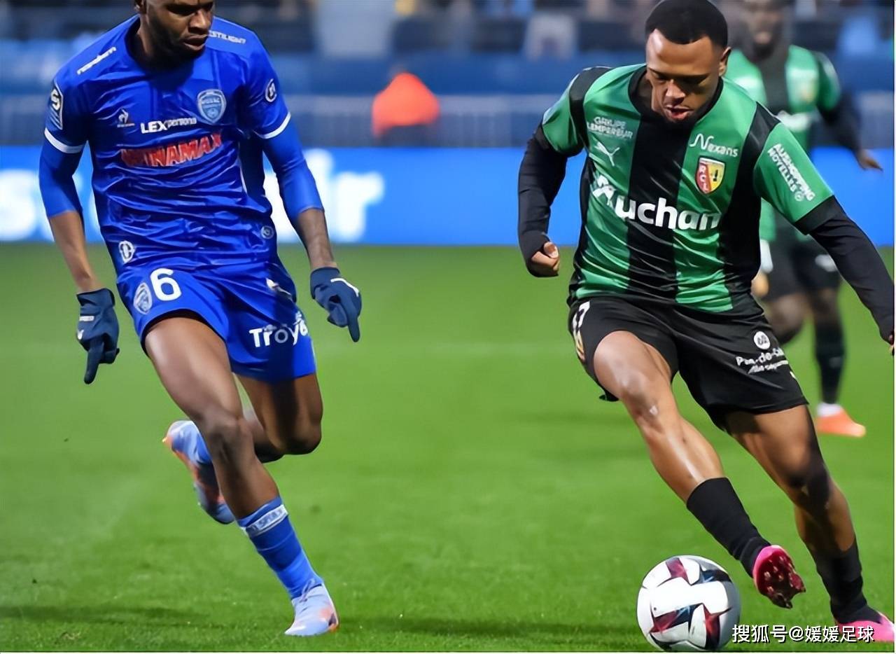 爱游戏百家乐-刚刚！莱万多夫斯基在SKT比赛中精彩发挥今晚波尔图调整名单以备德甲，埃因霍温止住颓势备战法国杯